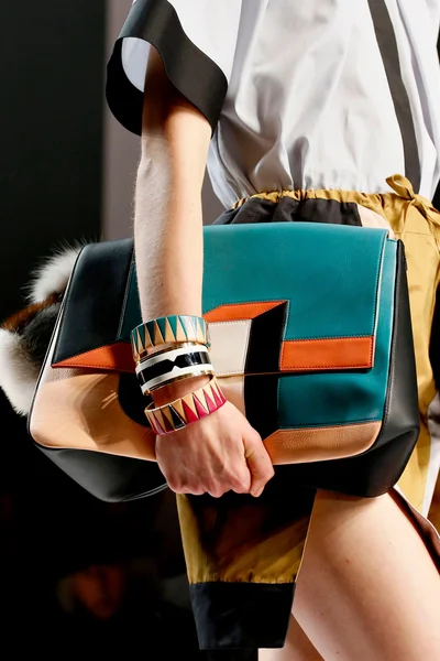 Look 4